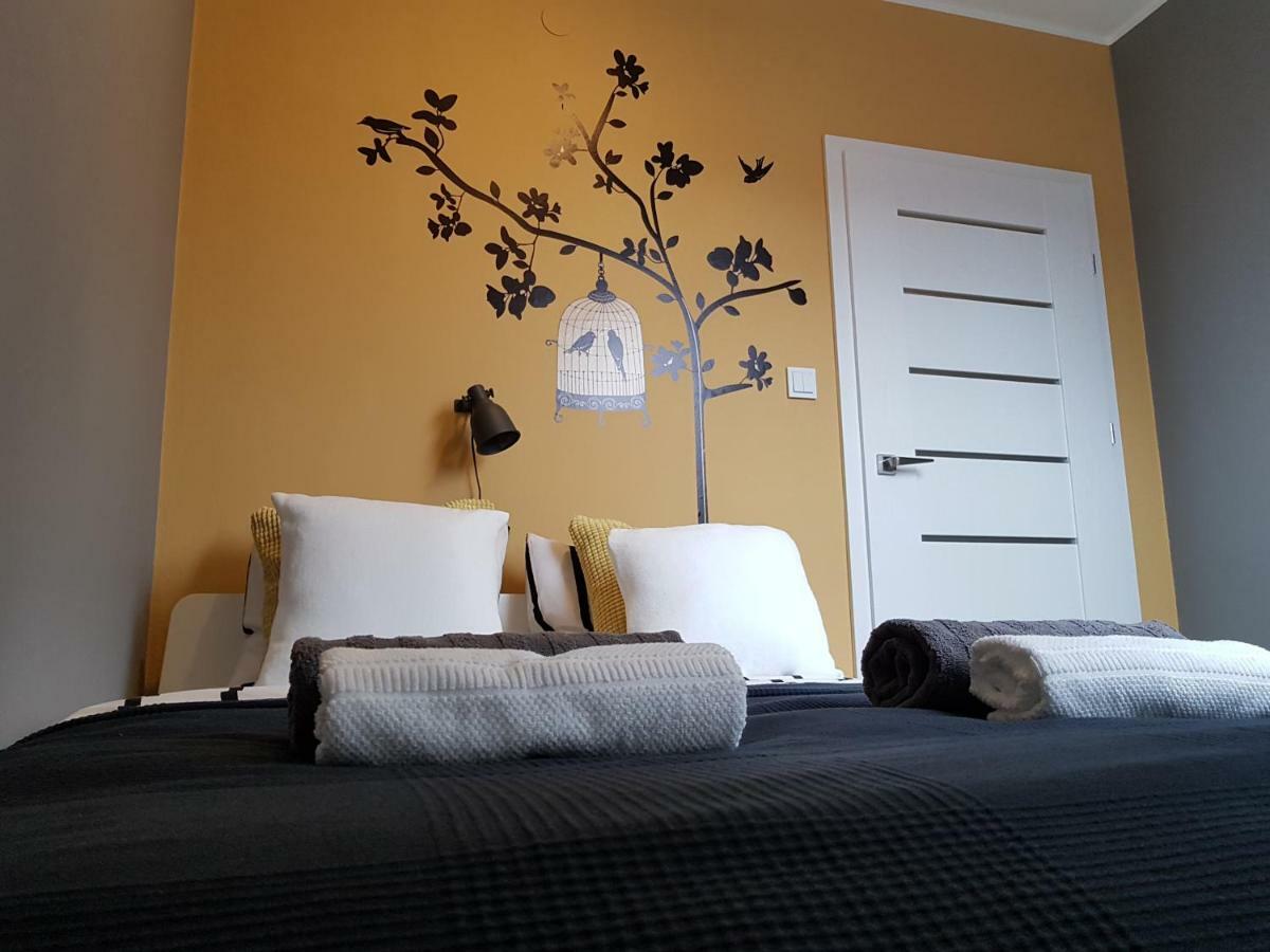 Black Rose Apartament Targi 3 Km, F-Ry Vat Kielce Esterno foto