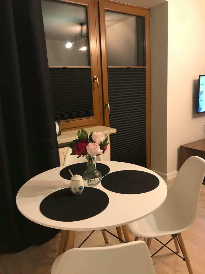 Black Rose Apartament Targi 3 Km, F-Ry Vat Kielce Esterno foto