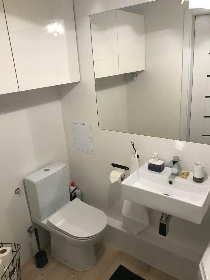 Black Rose Apartament Targi 3 Km, F-Ry Vat Kielce Esterno foto