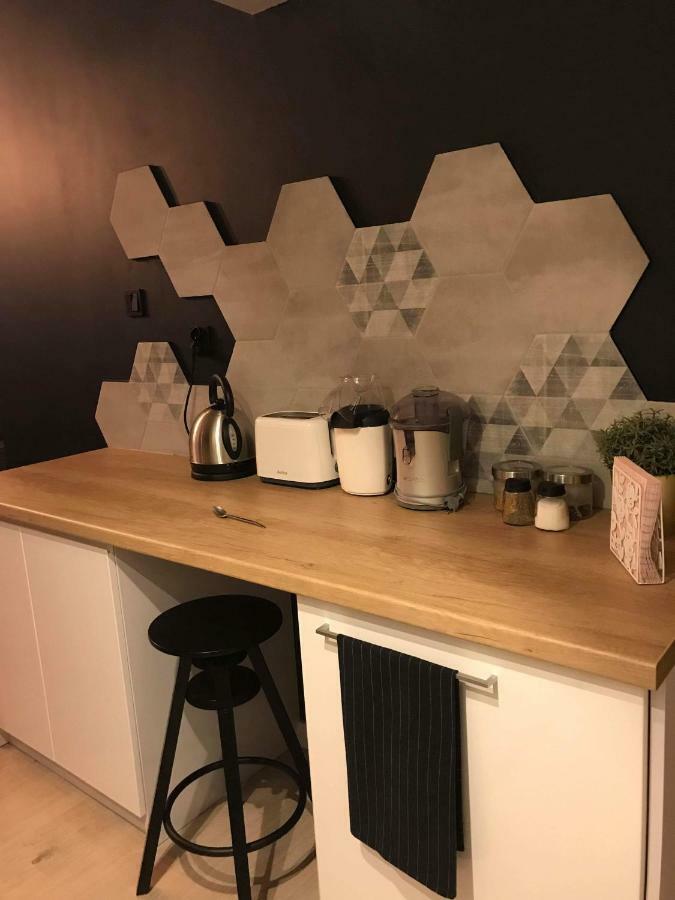 Black Rose Apartament Targi 3 Km, F-Ry Vat Kielce Esterno foto